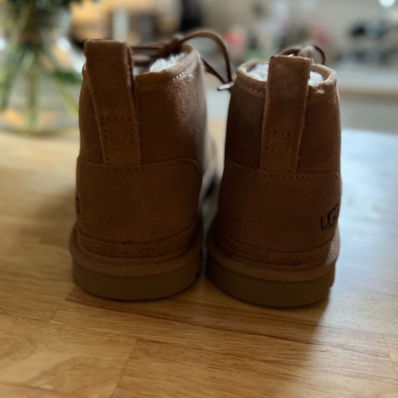 Womens UGG Neumel - Picture 6 of 9